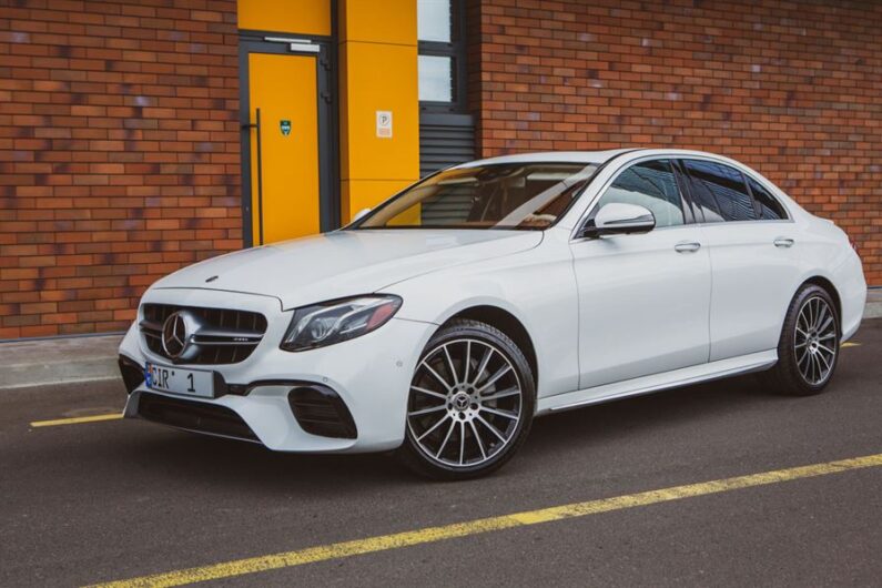 Arenda Mercedes Benz de lux albe&negre / Aренда Mercedes Benz люксовые белые&черные