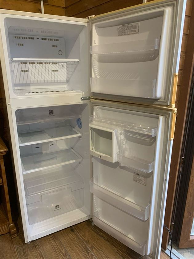 Se vinde frigider Samsung